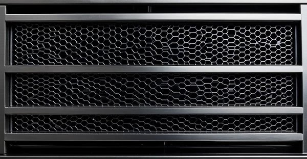 Occultation grillage rigide : choisissez le bon matériau !